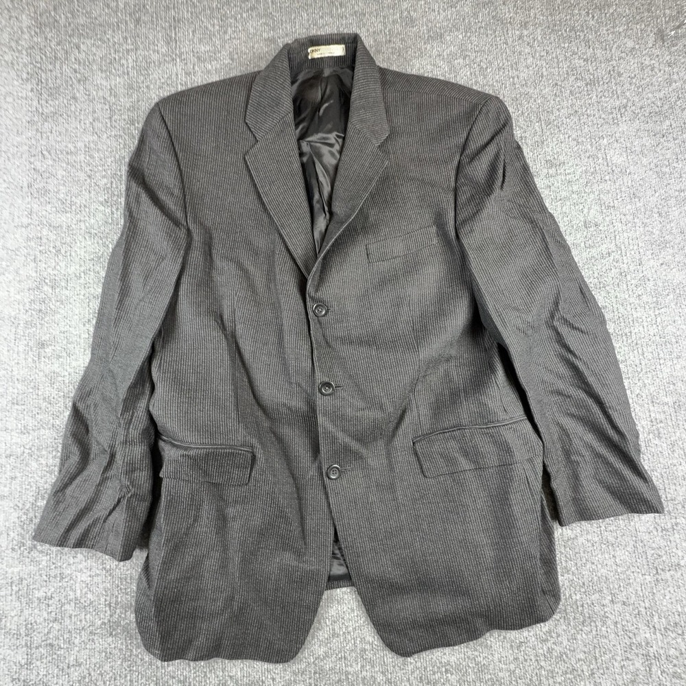 DKNY Essentials Suit Jacket Mens 40 Gray Pinstripe Wool Made Canada Classic Fit
